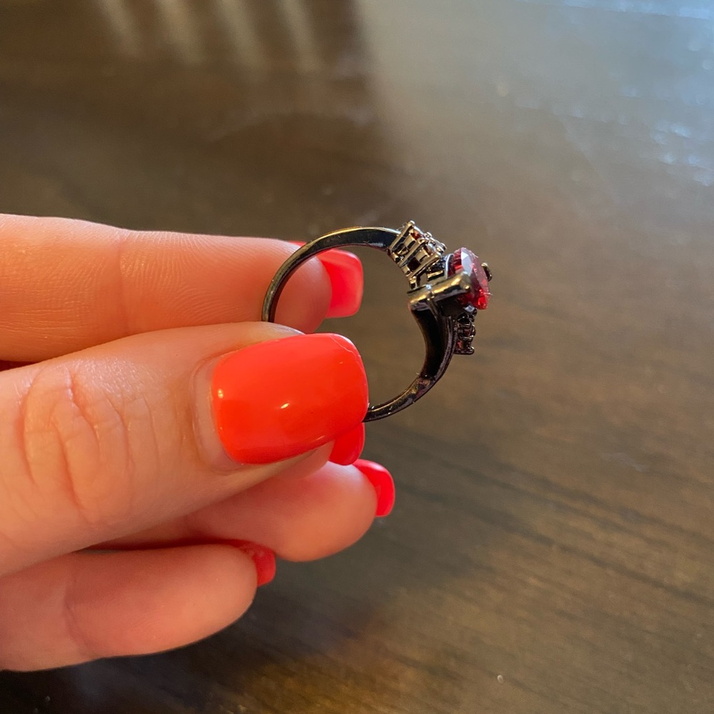 Ring - Picture 3 of 3